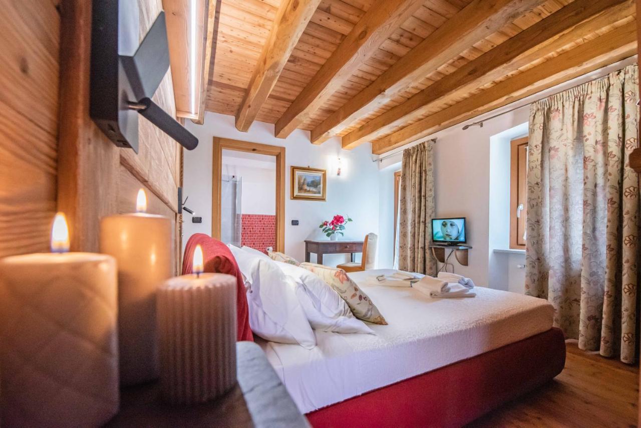 Au Berceau Du Bien-Etre Villa Chambave Buitenkant foto