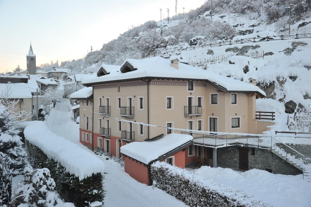 Au Berceau Du Bien-Etre Villa Chambave Buitenkant foto