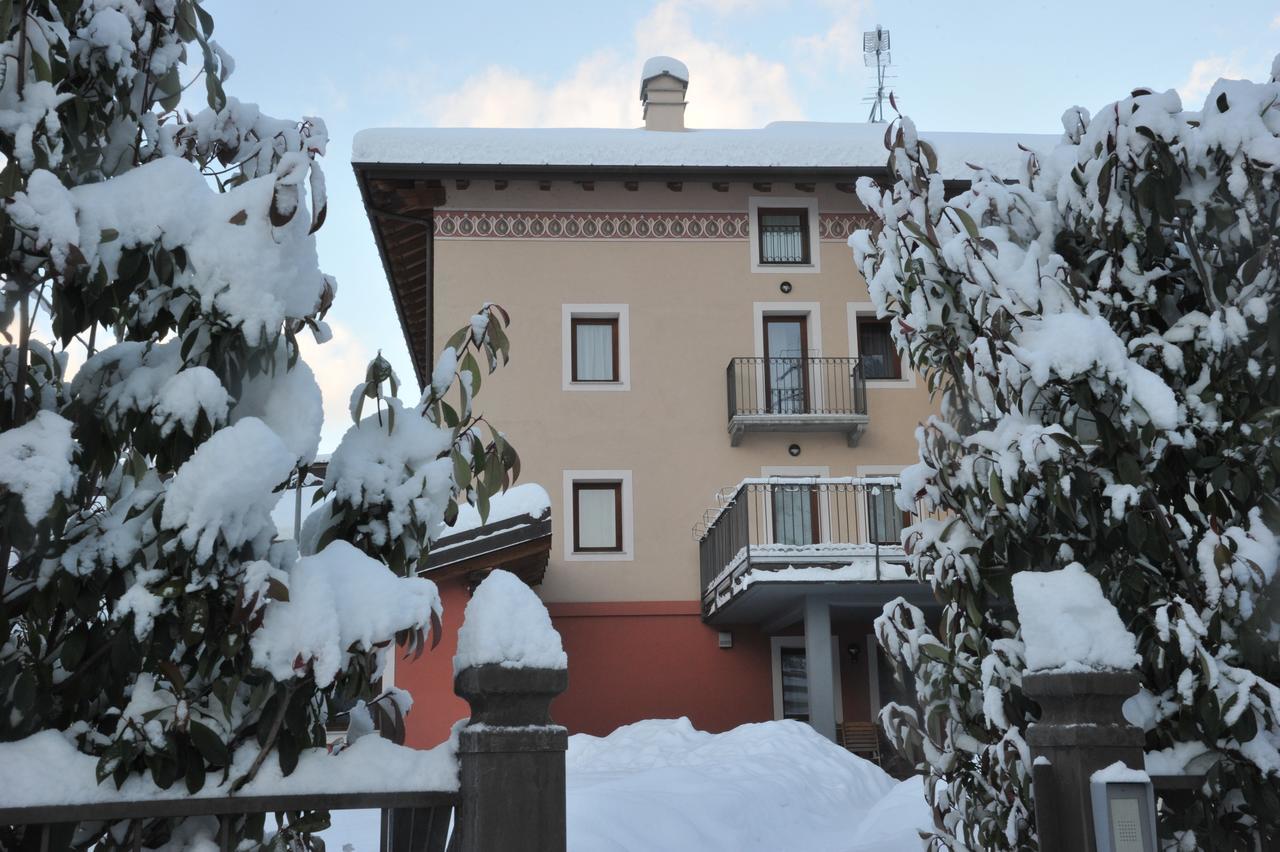 Au Berceau Du Bien-Etre Villa Chambave Buitenkant foto
