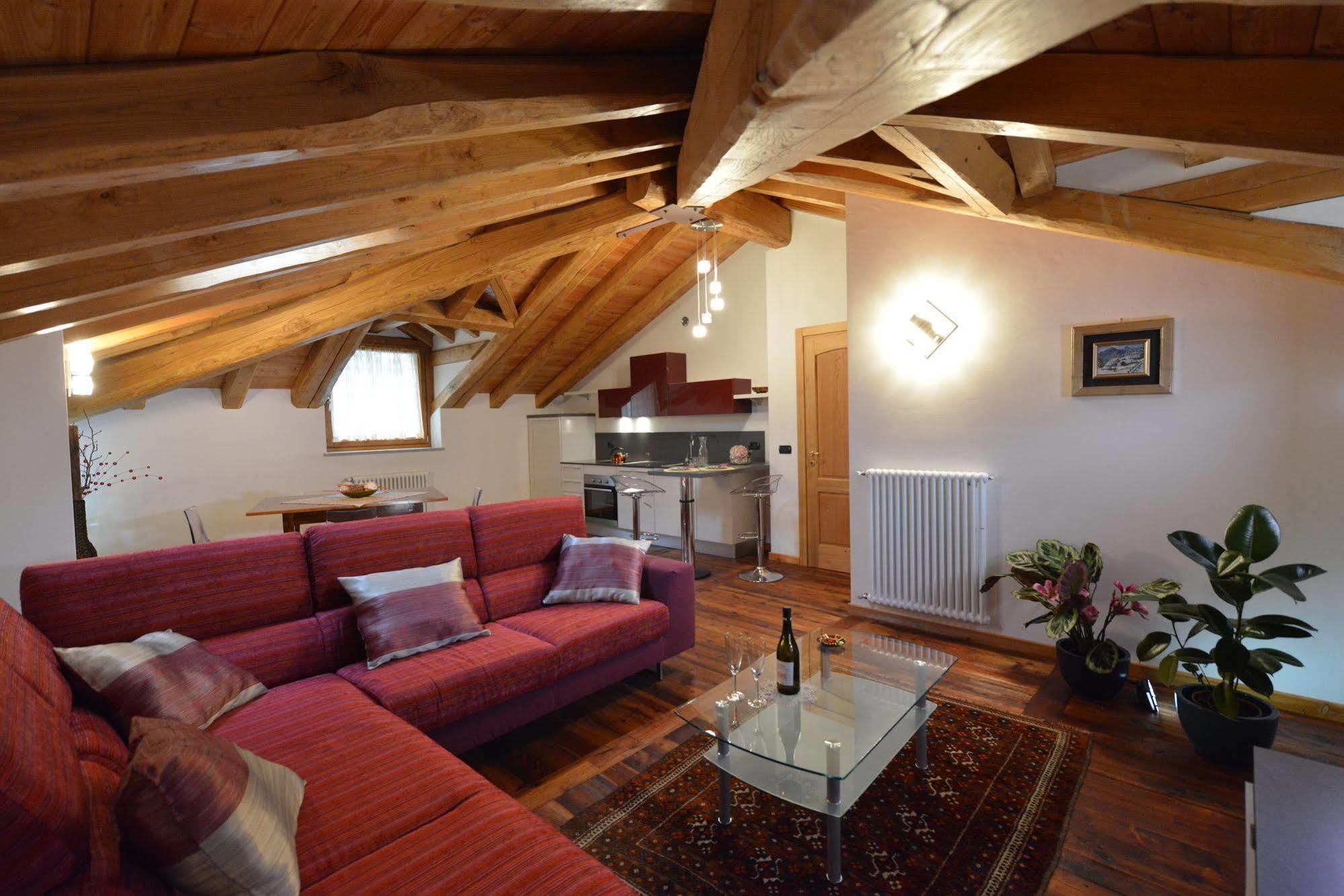 Au Berceau Du Bien-Etre Villa Chambave Buitenkant foto